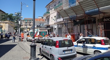 Si stacca lastra d’acciaio, muore operaio 22enne a Scafati